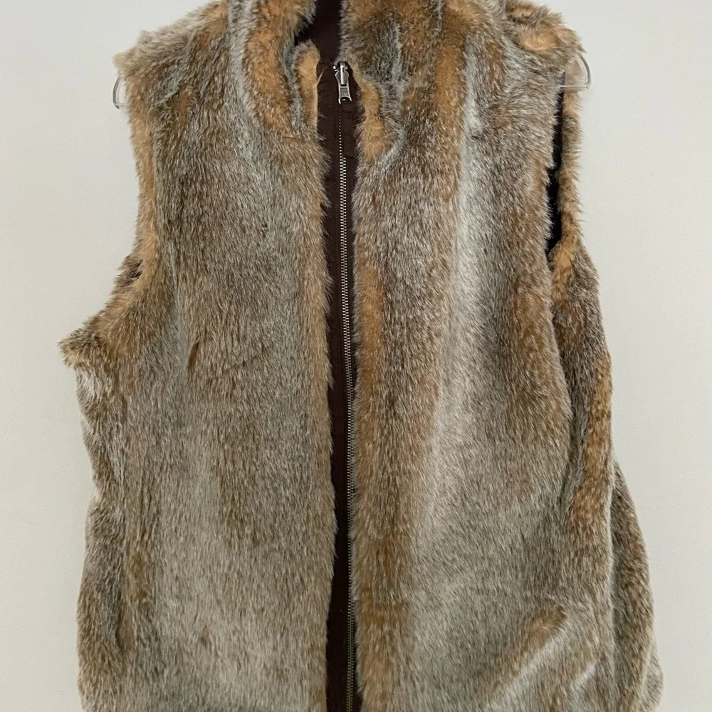 Women’s GAP Brown Faux Fur Reversible Vest Size L - Picture 4 of 5